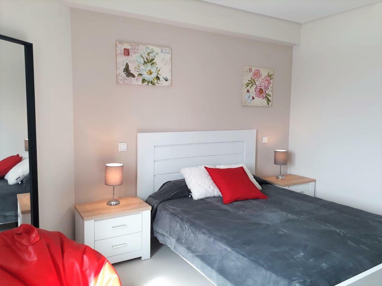 ABMAR- Por-do-sol, Vista mar, Remodelado, Wifi, 80mt Praia Quarteira Exterior foto